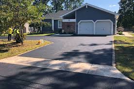 Trusted Mangonia Park, FL Driveway Paving Services Experts